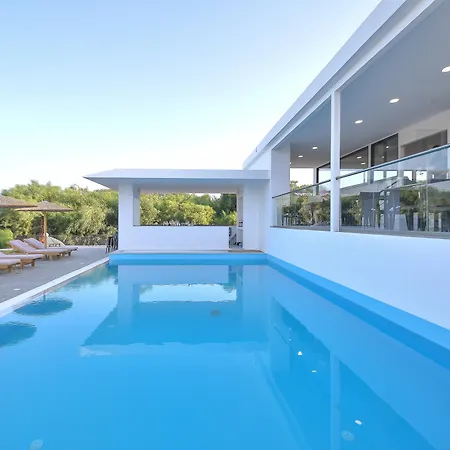 Evita Mare 4*